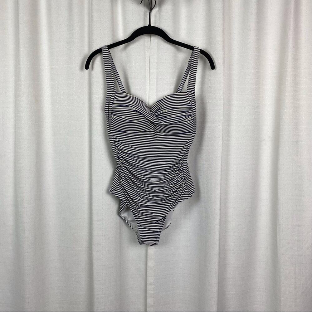 NipTuck Swim Blue&White Sorrento Stripe Joanne One Piece Swimsuit Sz.6 - Picture 4 of 16